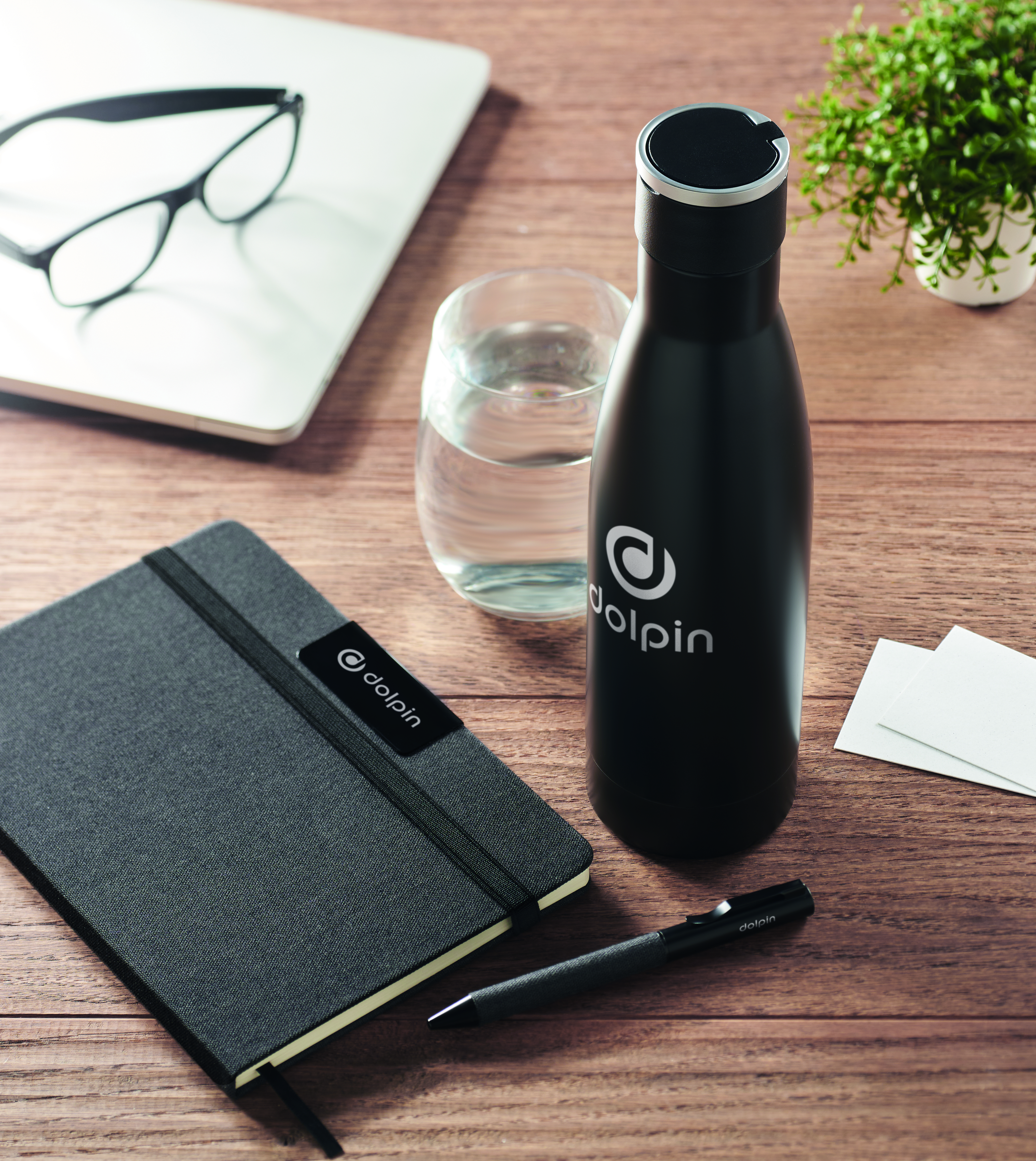 Geschenk-Set YOKOSO: Notizbuch A5, Kugelschreiber & Isolierflasche 500 ml